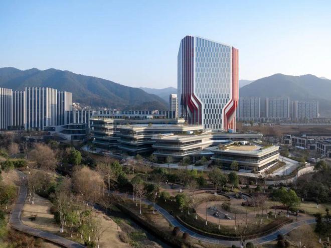 零壹城市新作：汽车超人——金固中心(图1)