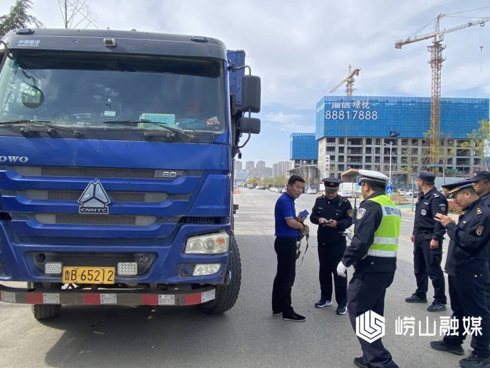 五一假期放心游！崂山交通运输局开展出租汽车+旅游客车+重型货车专项整治行动(图3)