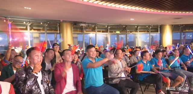 贵阳出租汽车行业举办“的士文化音乐会”(图1)