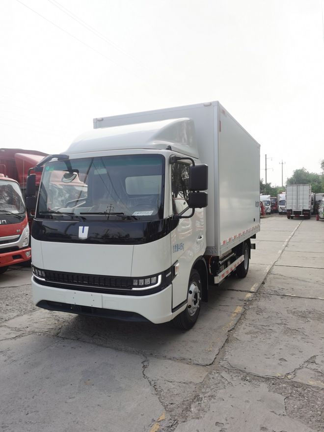 kaiyun入口：吉利H8E新能源货车可以租代购方式买车(图4)