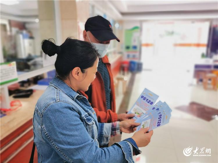 kaiyun入口：25万单！青岛“95128”破解老年人打车难题(图1)