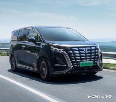 kaiyun网站：一键租车全程无忧——云小普企业租车平台！(图1)