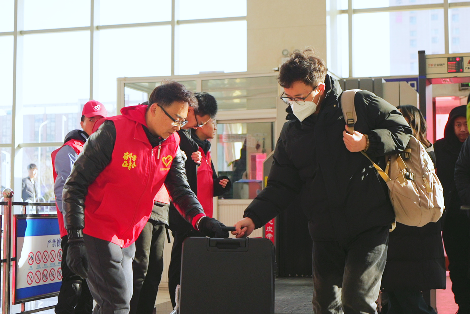 kaiyun入口：2025年春运收官！宁夏交通运输系统用心用情答好春运考卷(图1)