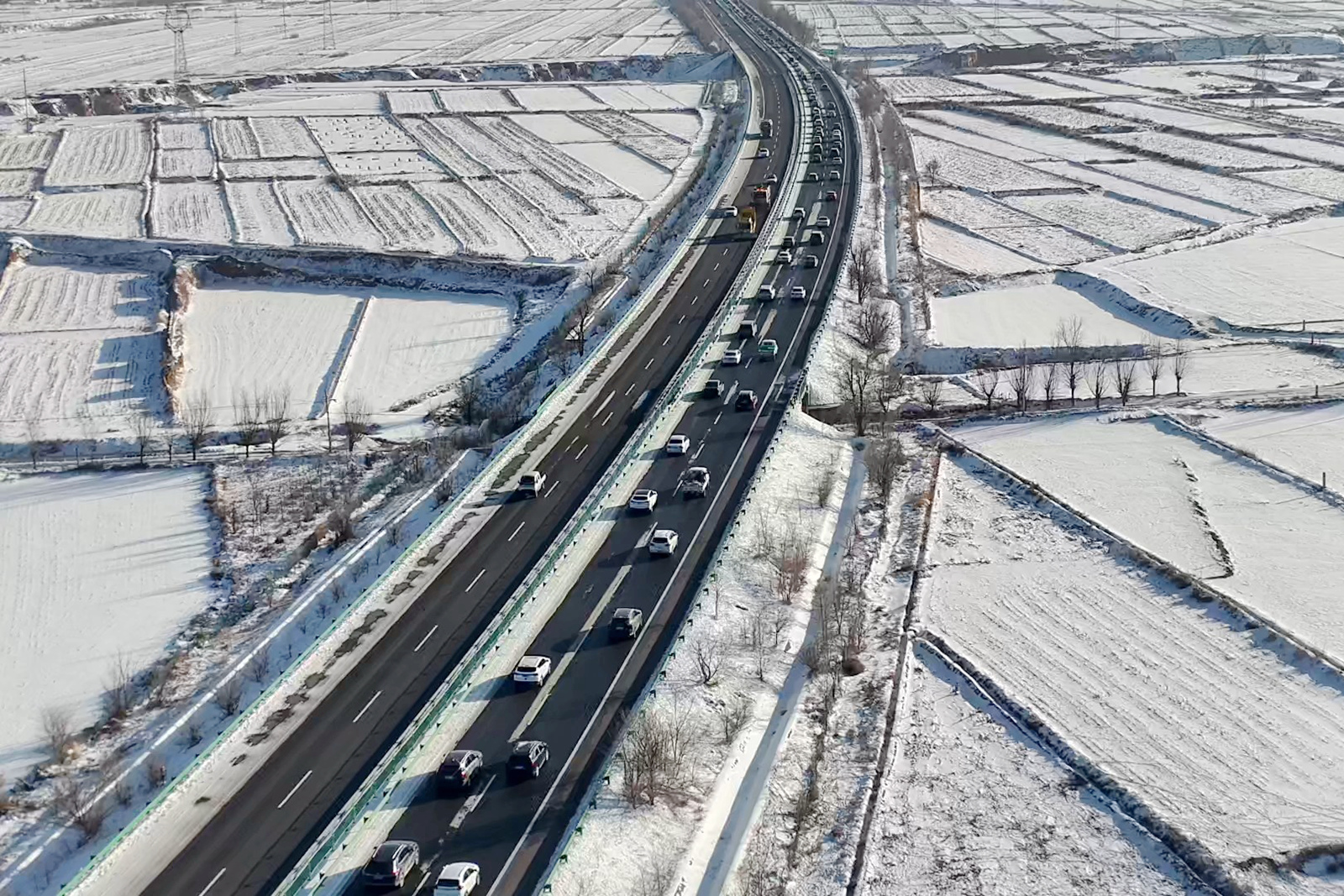 kaiyun入口：2025年春运收官！宁夏交通运输系统用心用情答好春运考卷(图2)