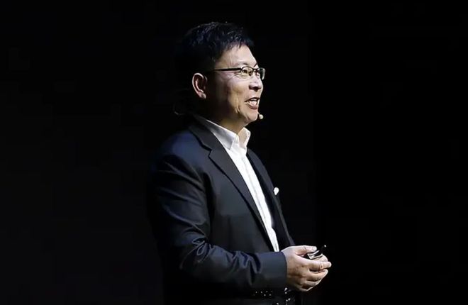 kaiyun网站：尊界S800一句话秒了迈巴赫车主：有事说事甭阴阳怪气硬气！(图1)