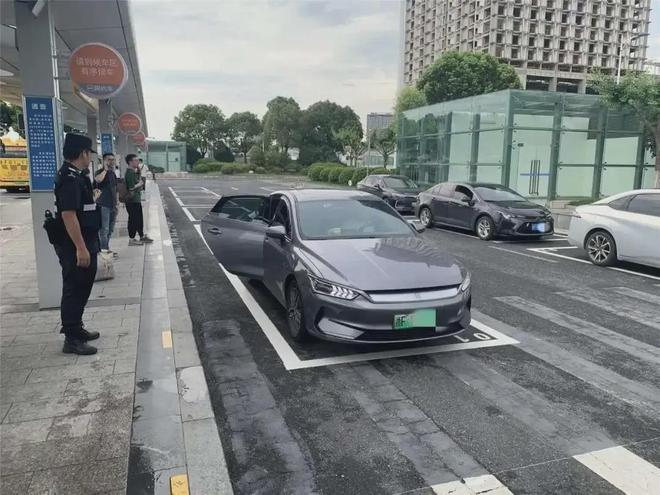 kaiyun入口：2025年一季度网约车好跑吗？正式发布市场运营动态与风险提示(图1)
