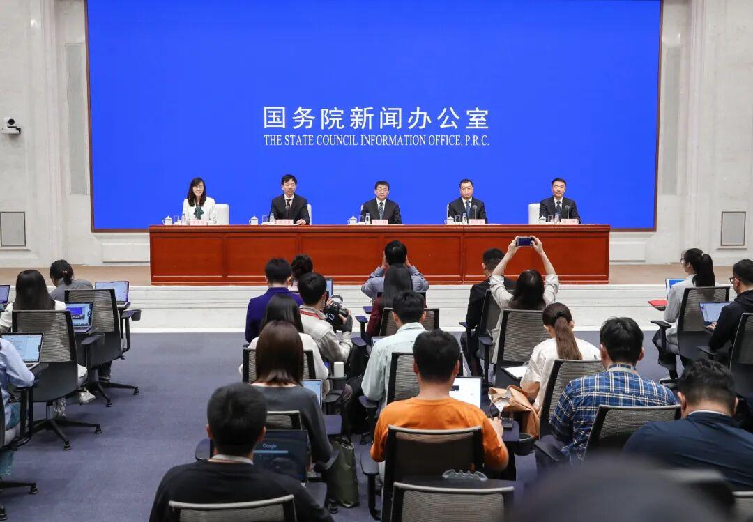 异地租车更省心！五大措施应对假期出行潮(图1)