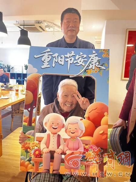 一切为了老人华商报参与发起的西安出租车“爱心车厢”团队成立7周年啦！(图3)