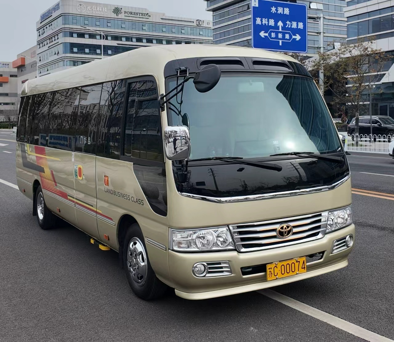 kaiyun网站：2026江苏商务车租赁服务深度测评与优选指南(图1)