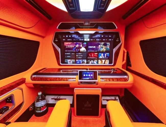 kaiyun：丰田海狮6座卫生间现车内饰实拍42万起可分期0息(图4)